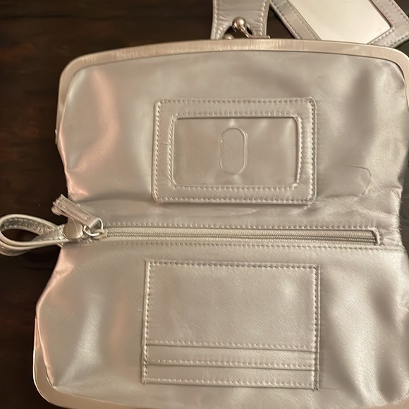 Silver Nine West clutch - Picture 4 of 5
